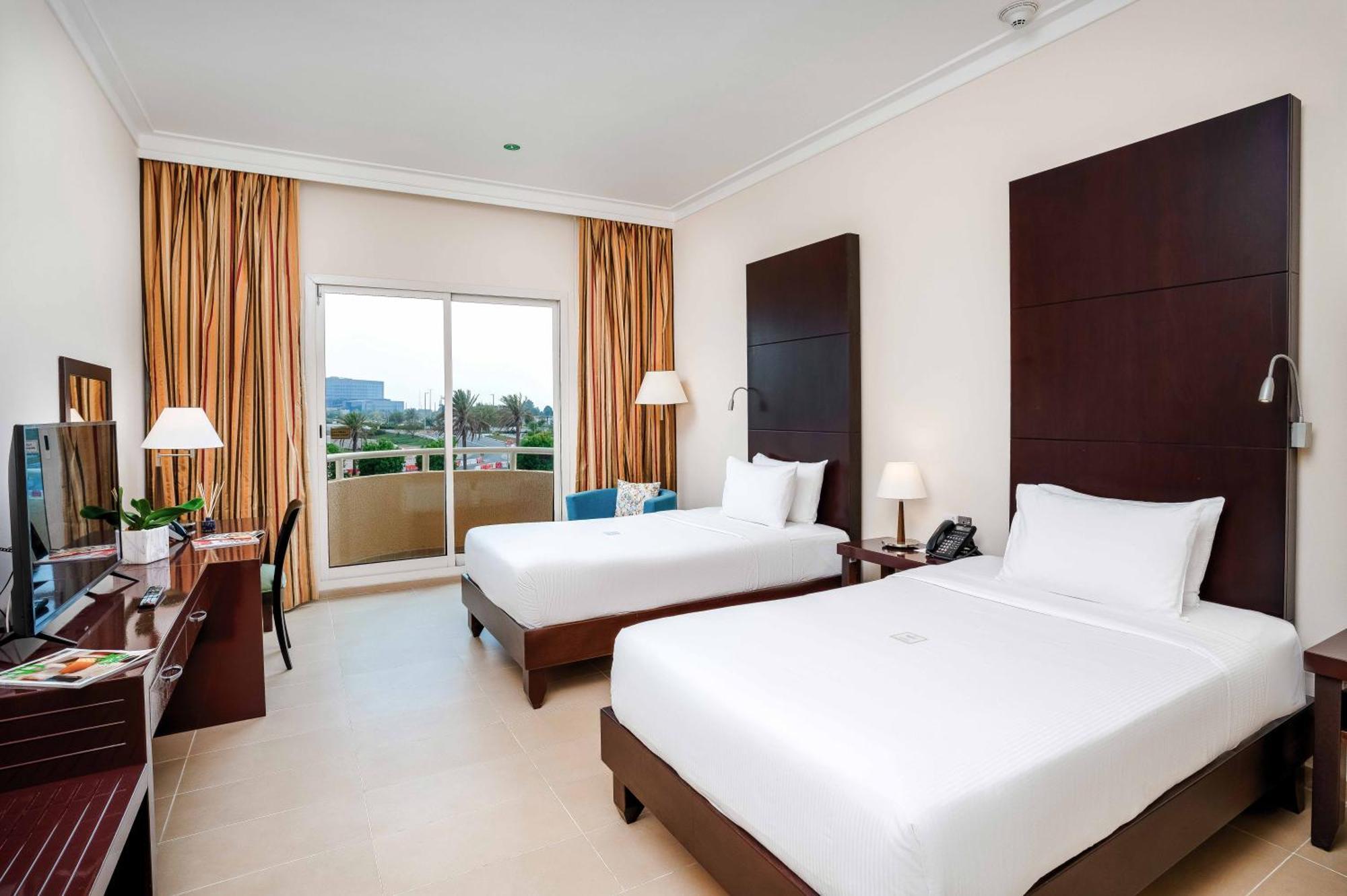 Metropolitan Al Mafraq Hotel Abu Dhabi Luaran gambar