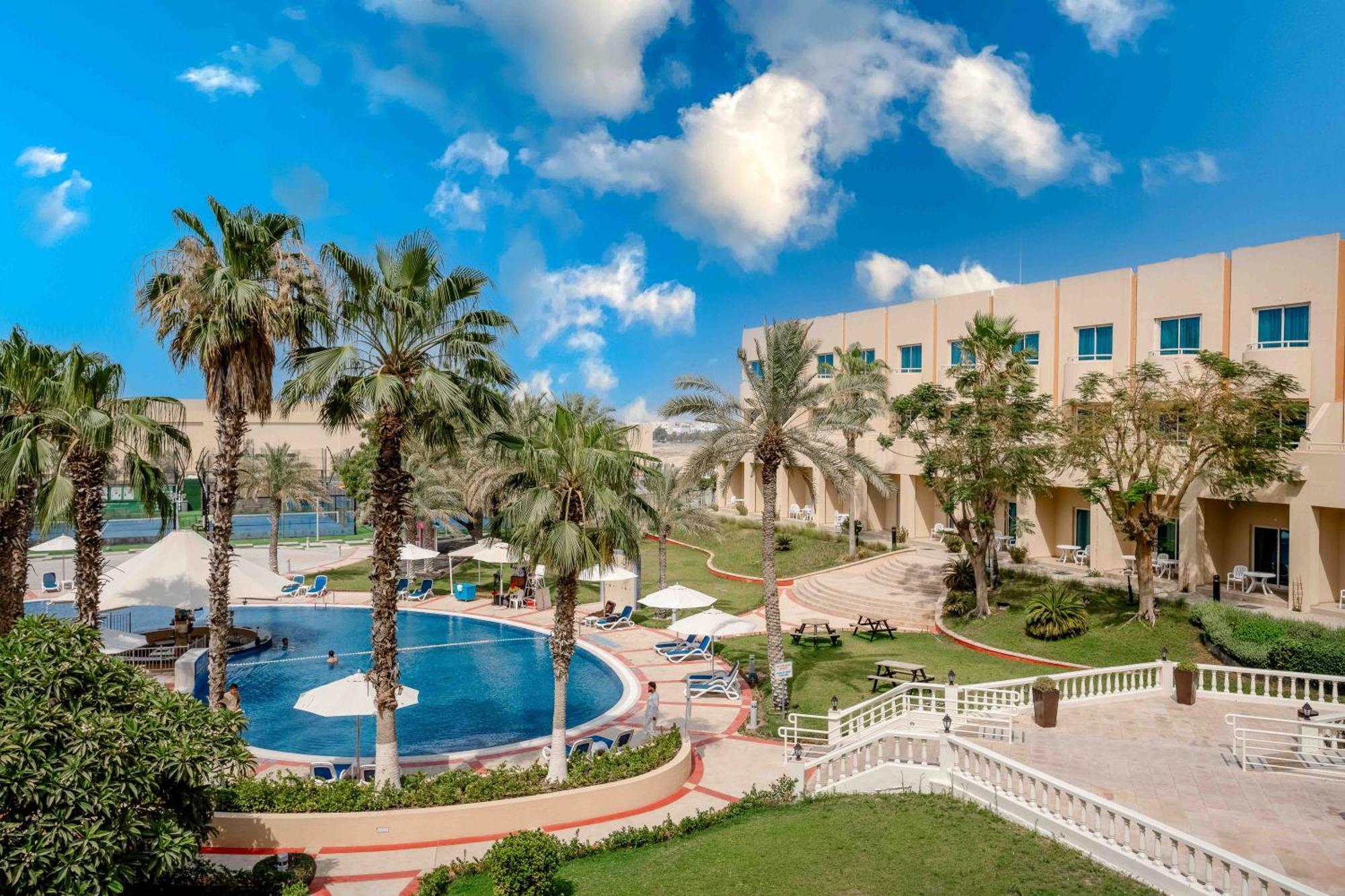 Metropolitan Al Mafraq Hotel Abu Dhabi Luaran gambar